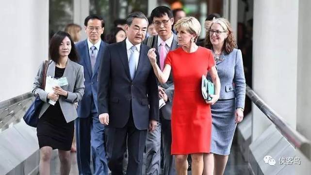 俠客島:被特朗普摔電話(huà)后 澳大利亞報(bào)復(fù)式親華?