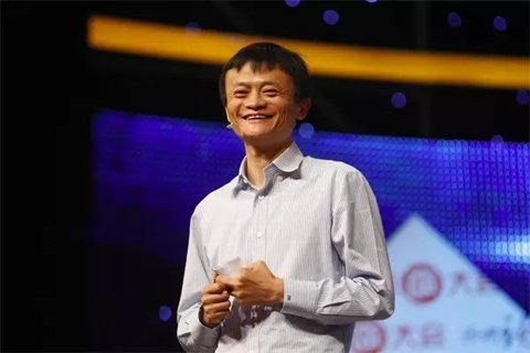 2011年8月17日，阿里巴巴集團(tuán)宣布，將提供30億元無(wú)息貸款，幫助員工解決首次置業(yè)問(wèn)題，每人最高可申請(qǐng)30萬(wàn)元。此外，阿里巴巴還將投入5億元設(shè)教育基金，通過(guò)和教育機(jī)構(gòu)共同辦學(xué)、與現(xiàn)有學(xué)校合作，解決員工子女入園、上學(xué)問(wèn)題;向基層員工發(fā)放一次性的物價(jià)、子女教育補(bǔ)貼，預(yù)計(jì)總額超過(guò)4000萬(wàn)元。