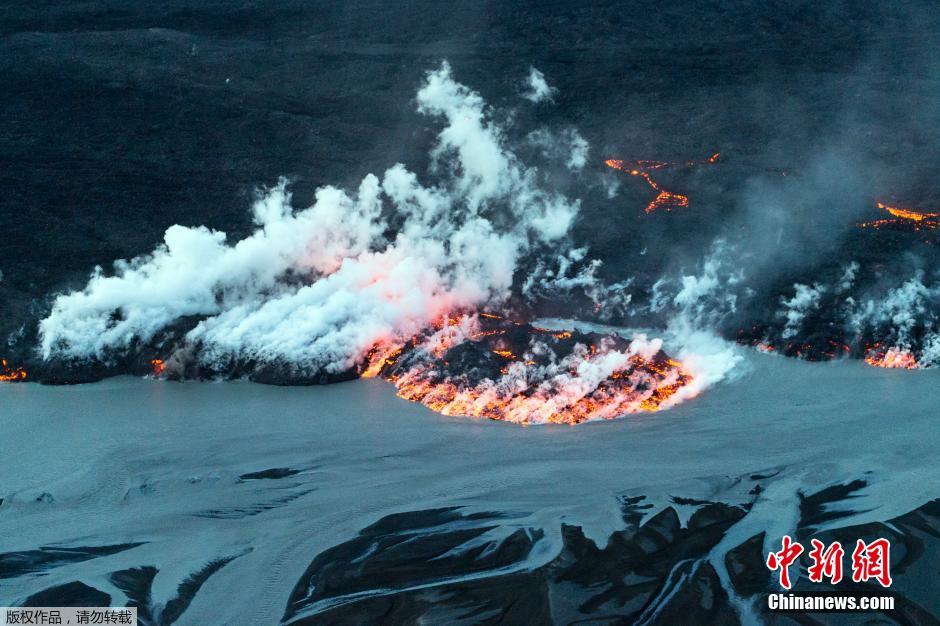 冰島巴達(dá)本加火山爆發(fā) 冰島巴達(dá)本加火山爆發(fā)