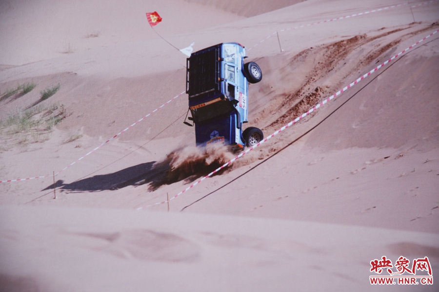 賽車的世界、更是男人的世界。圖為部分參展攝影作品。