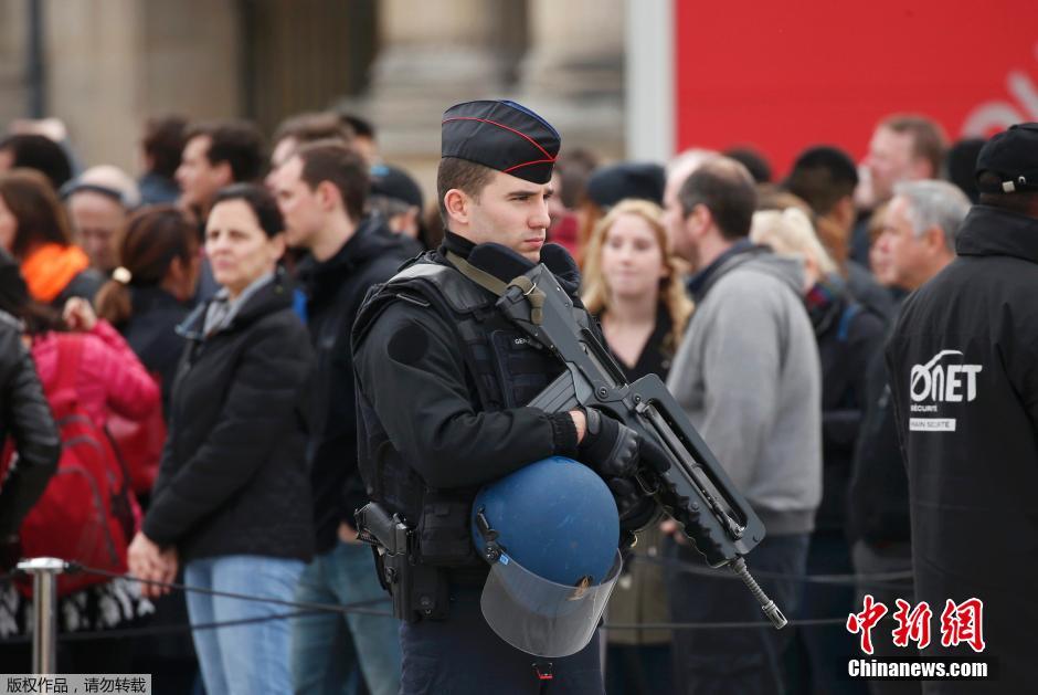 巴黎盧浮宮等主要公共場(chǎng)所重新開放