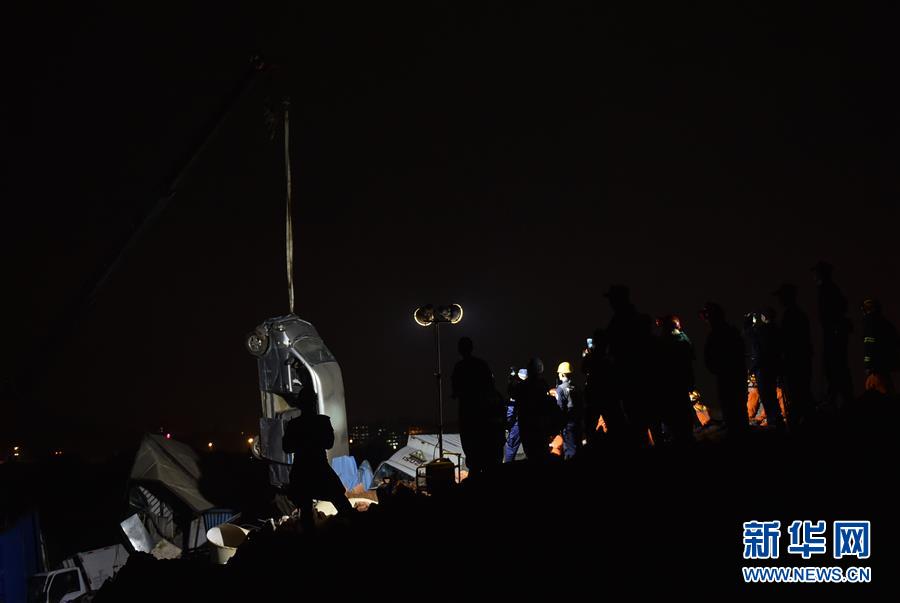 救援車源源不絕，救援人源源不斷——深圳滑坡災害救援處置36小時全景掃描