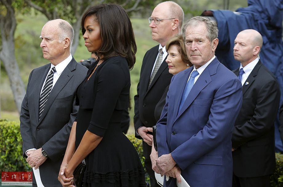 各國領(lǐng)導(dǎo)人退休后都干啥？小布什刷盤布朗教書