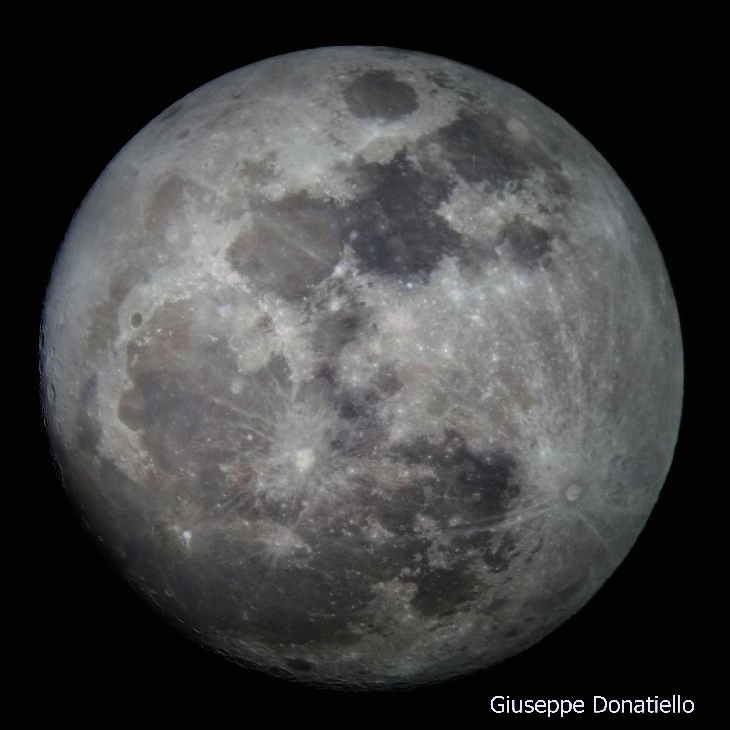 68年來最大！今晚夜空上演超級月亮