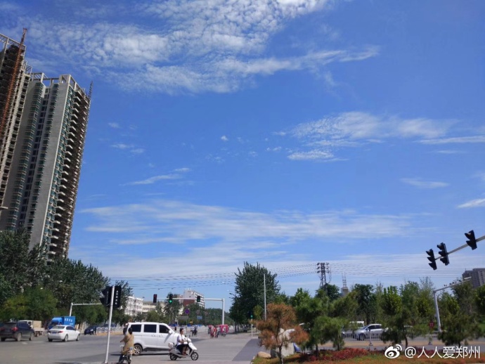 又被鄭州的藍(lán)天刷屏！隨便一拍就是手機(jī)壁紙