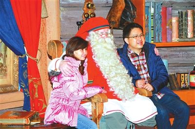 芬蘭“職業(yè)圣誕老人”:一年收到60萬封信 芬蘭“職業(yè)圣誕老人”:一年收到60萬封信
