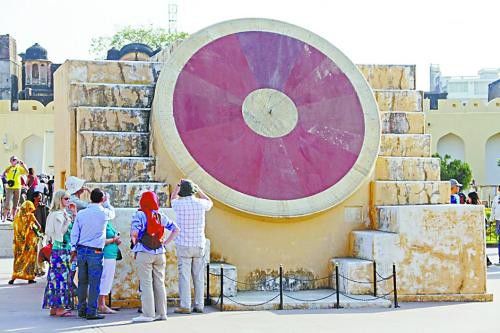 印度占星術(shù)在大學(xué)開(kāi)課 遭科學(xué)家強(qiáng)烈反對(duì) 印度占星術(shù)在大學(xué)開(kāi)課 遭科學(xué)家強(qiáng)烈反對(duì)