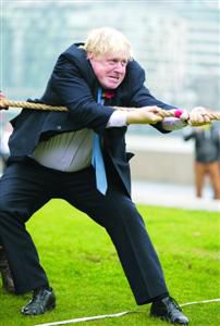 倫敦市長(zhǎng)參加拔河比賽 倫敦市長(zhǎng)參加拔河比賽
