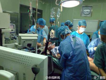 上海成功搶救一羊水栓塞產(chǎn)婦 輸血53袋(組圖) 上海成功搶救一羊水栓塞產(chǎn)婦 輸血53袋(組圖)