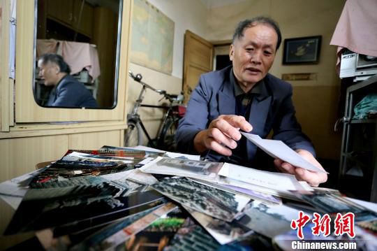 鄭州老人六年騎行五萬(wàn)里 尋拍古建筑