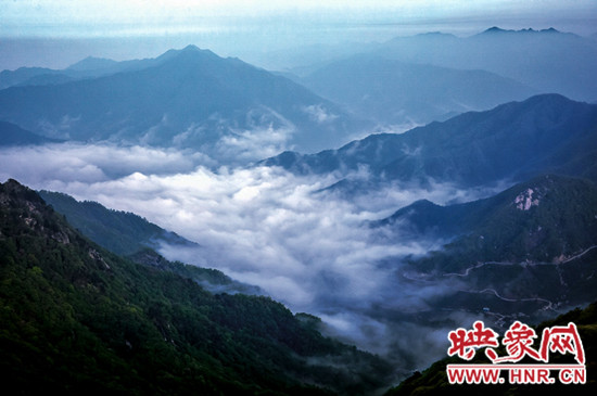 美不勝收 爬山、游園、賞奇觀（組圖）