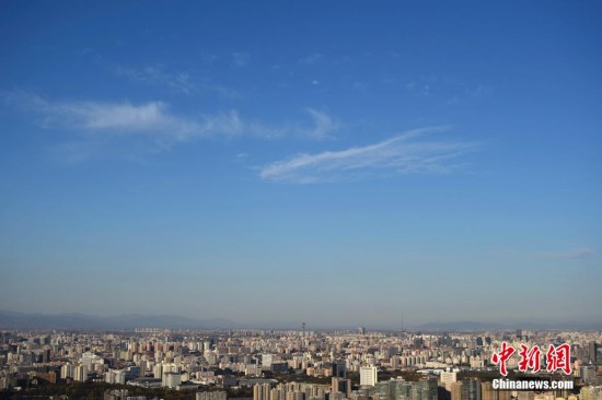 北京多舉措保障APEC會議期間空氣質(zhì)量 藍(lán)天綻放