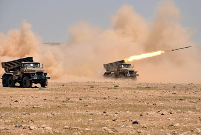 敘利亞三軍進行實彈演習(xí)