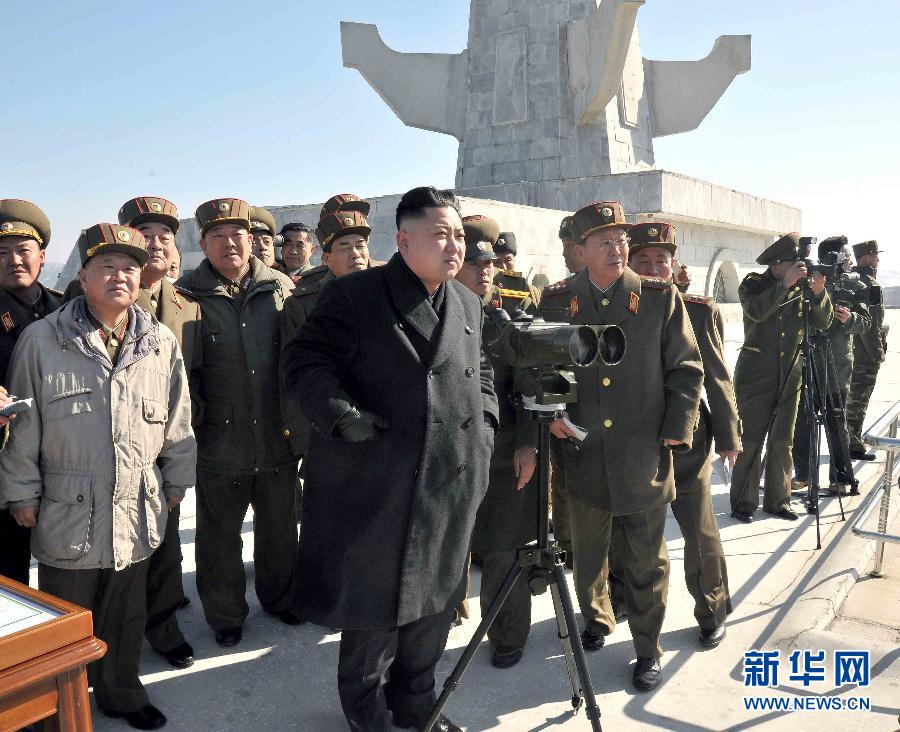 金正恩到場指導(dǎo)朝鮮炮兵實(shí)彈射擊訓(xùn)練