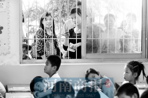 家長(zhǎng)們都想讓孩子上個(gè)好學(xué)校、好班級(jí)，但也應(yīng)根據(jù)實(shí)際情況，選擇最合適的