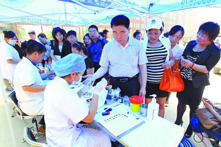 7月1日起 60周歲也可無償獻血 7月1日起 60周歲也可無償獻血