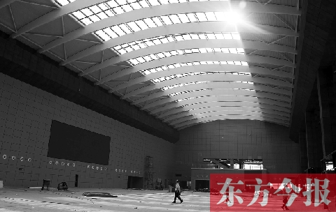 作為高鐵鄭州東站最重要的配套工程，鄭州綜合交通樞紐公路客運站的裝修工作即將完成，預(yù)計今年9月底與鄭州