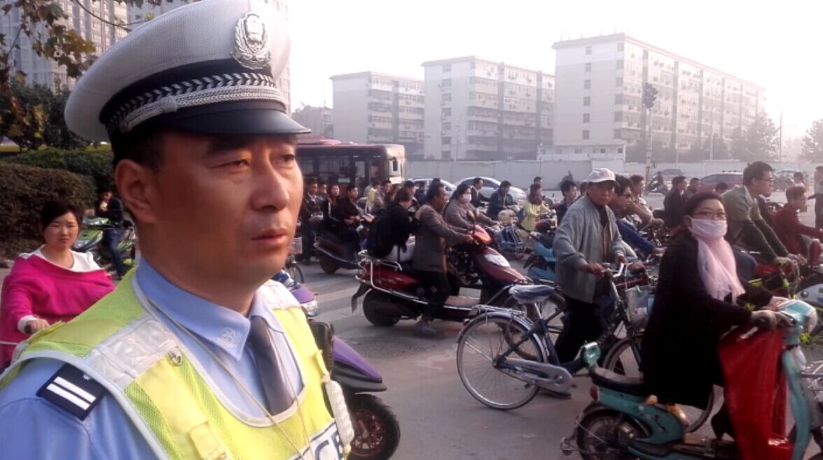 上班表情：1逗2羞3怕 你是哪個？