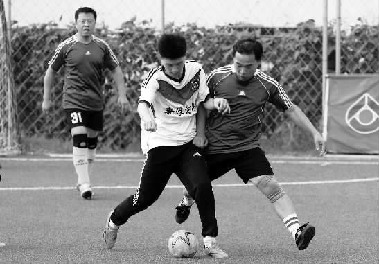 天行健隊(duì)在國(guó)家足球一級(jí)裁判、中超裁判于躍的帶領(lǐng)下，配合那是相當(dāng)默契