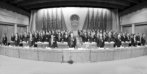 　1月20日下午，省十二屆人大三次會(huì)議閉幕　河南日?qǐng)?bào)記者 郭宇/攝