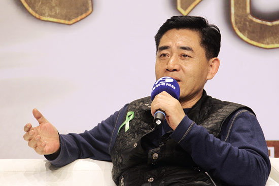 陳寶國(guó)：我感覺(jué)和河南很有緣分，和河南的觀眾也有親切感