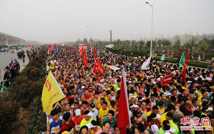 選手候場(chǎng)。 選手候場(chǎng)。