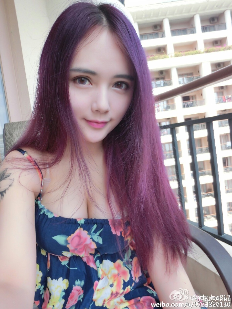 湖大21歲?；ㄇ巴购舐N無懼走光